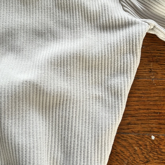 Spiritual Gangster Serene Twist Back Long Sleeve - Picture 4 of 10